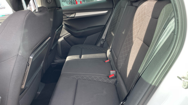 Skoda Karoq 1.0 TSI SE 5dr Petrol Estate